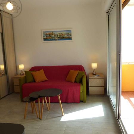 Charmant Studio Climatise Avec Balcon A 50M De La Plage - Le Lavandou Centre-Ville - Fr-1-308-110 外观 照片