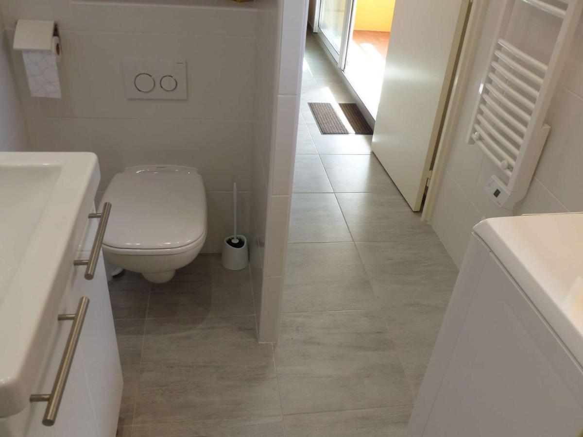Charmant Studio Climatise Avec Balcon A 50M De La Plage - Le Lavandou Centre-Ville - Fr-1-308-110 外观 照片